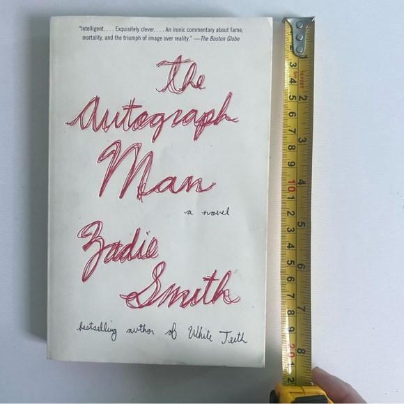 Zadie Smith “The Autograph Man” - Picture 3 of 7